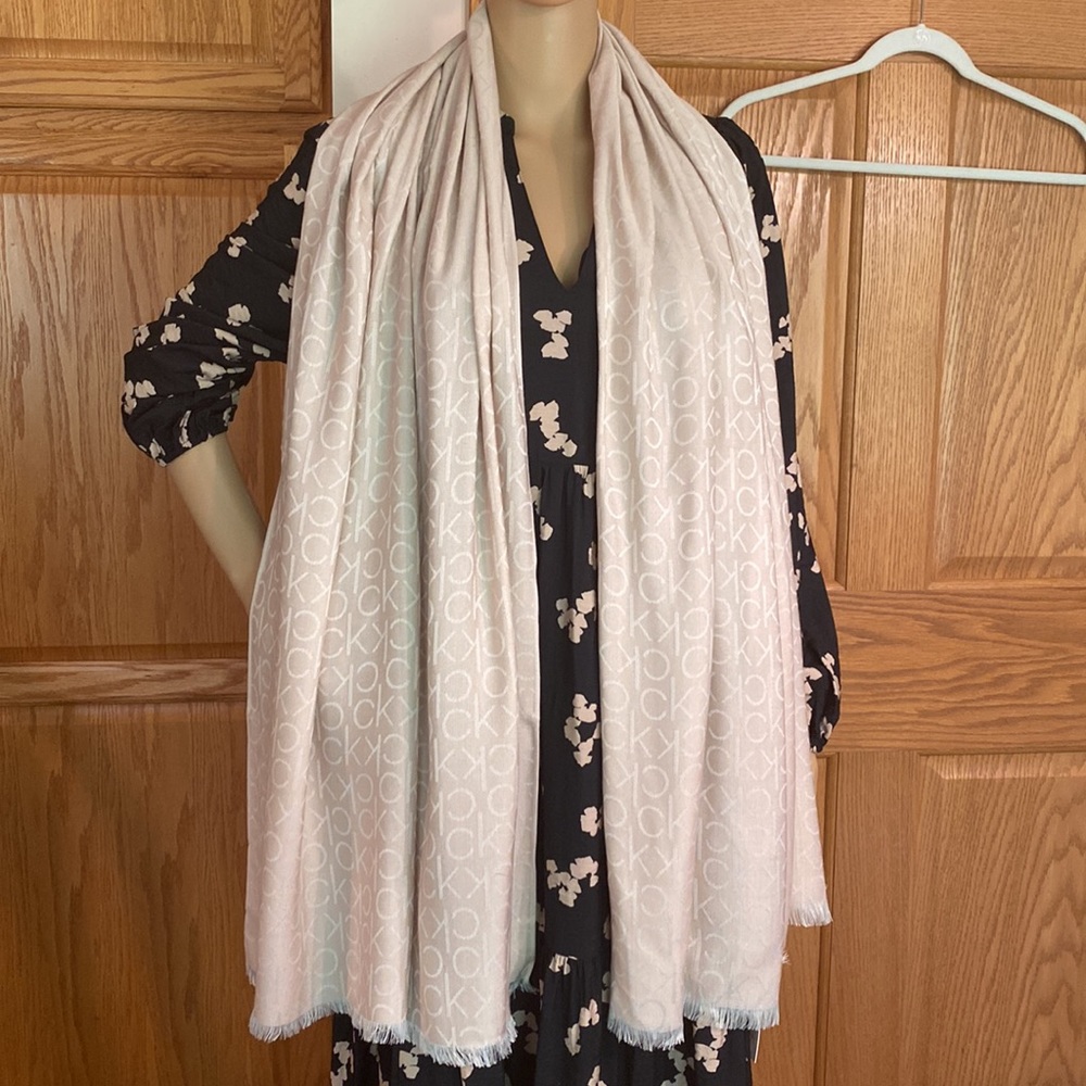 Large Calvin Klein Heathered Almond scarf with frayed edges and hoop for designs